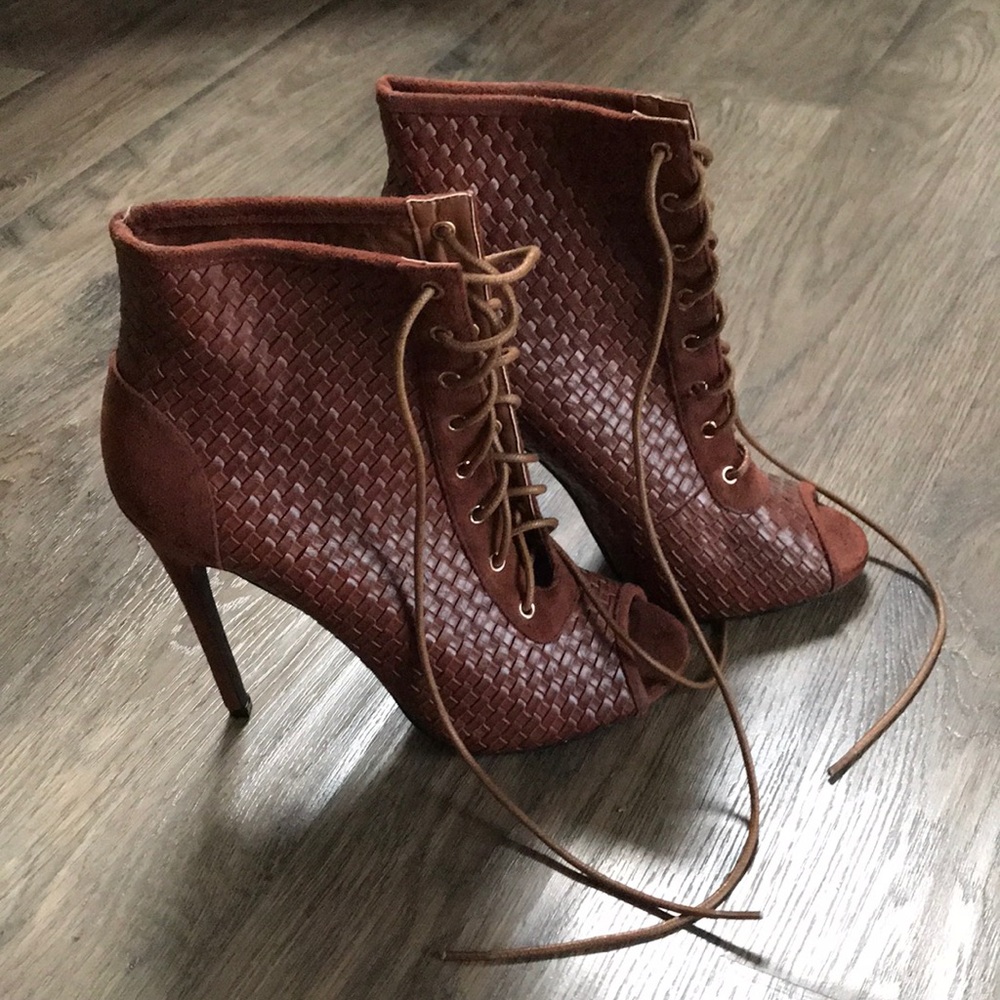Edgy Sexy Open toe booties